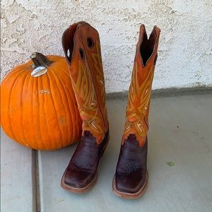 Women’s Tony Lama call boots only worn a few times